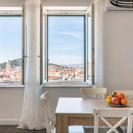 Just Like This - Cityapartment With Netflix
