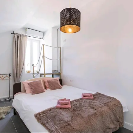 Just Like This - Cityapartment With Netflix *